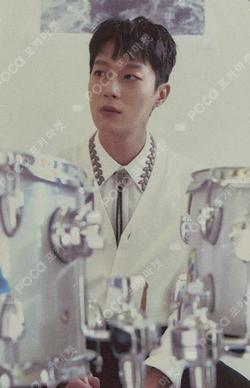 2024 SEASON'S GREETINGS CALENDAR TRADING CARD