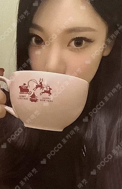 2024 PINK CHRISTMAS PHOTO CARD RANDOM PACK