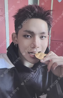 TREASURE 2025 SEASON’S GREETINGS