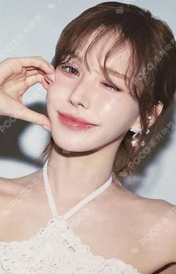 2025 SEASON'S GREETINGS APPLEMUSIC WENDY photocard image