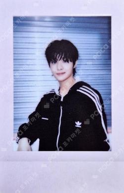 TREASURE 2025 SEASON’S GREETINGS