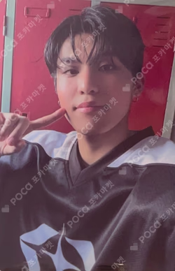 TREASURE 2025 SEASON’S GREETINGS YG SELECT