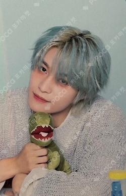 2025 SEASON'S GREETINGS HOTTRACKS