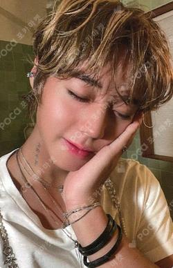 HOT&COLD KTOWN4U LUCKY DRAW PARK JI HOON photocard image