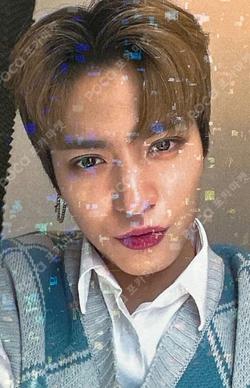 LOVE ME LIKE JJMUZE HWICHAN photocard image