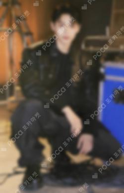 2022 SVT 6TH FAN MEETING SEVENTEEN in CARAT LAND Trading Card Set