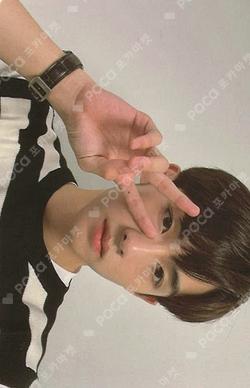 Kick Back OWHAT WINWIN photocard image