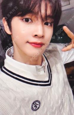 HUG KNIT SET SUNGCHAN photocard image