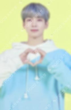 2020 SVT 4th FAN MEETING SEVENTEEN in CARAT LAND MINI IMAGE PICKET KEYRING SET