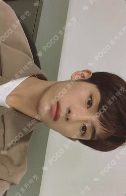 Kick Back OWHAT WINWIN photocard image