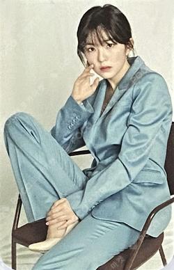 Red Velvet IRENE photocard image