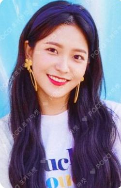 Red Velvet 2nd Concert REDMARE CARD WALLET + PHOTOCARD SET YERI photocard image