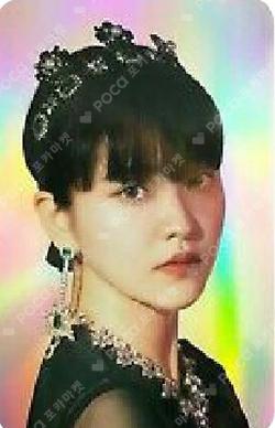 RBB HOLOGRAM PHOTO CARD SET YERI photocard image