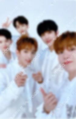 SEVENTEEN 2020 JAPAN DOME TOUR 'SVT' TRADING CARD