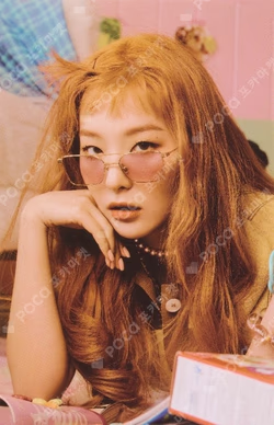 Queendom LUGGAGE STICKER+PHOTO CARD SET