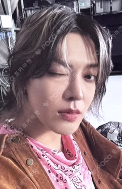 SMTOWN LIVE 2025 in SEOUL COACH JACKET SET YUTA photocard image