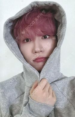 BORN LIKE THIS MAKESTAR JEON WOONG photocard image