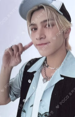 SMTOWN LIVE 2025 in SEOUL COACH JACKET SET HENDERY photocard image