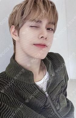 ITTA MAGAZINE JINSIK photocard image
