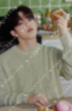 23 SEVENTEEN's HOME PHOTO CARD