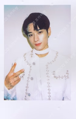 THE BOYZ 2ND WORLD TOUR : ZENERATION DOLL KEY RING