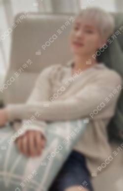 2022 SEVENTEEN's HOME PHOTO CARD