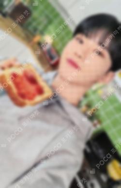 23 SEVENTEEN's HOME PHOTO CARD