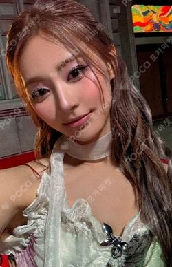 abouTZU REWARD TZUYU photocard image