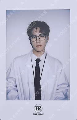 THE BOYZ 2ND WORLD TOUR : ZENERATION - ENCORE KINETIC MIRROR MOOD LIGHT