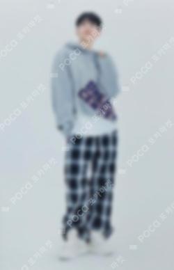23 SEVENTEEN's HOME PHOTO CARD