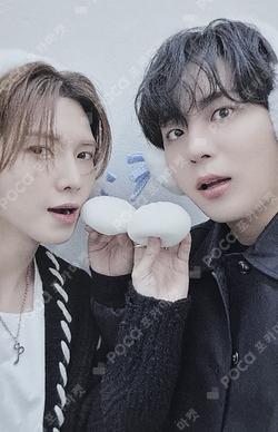 ATEEZ Unit photocard image