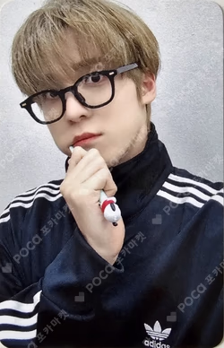 GOLDEN HOUR : Part.2 Hellolive shop LUCKY DRAW YUNHO photocard image