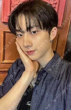 SAD SONG EVERLINE JIUNG photocard image