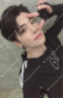 Yukiakari WEVERSE MAKI photocard image