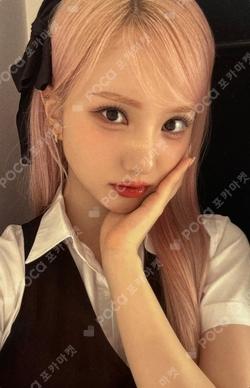 VIVIZ 2025 SEASON'S GREETINGS [VIVIZ MUSEUM] EUNHA photocard image