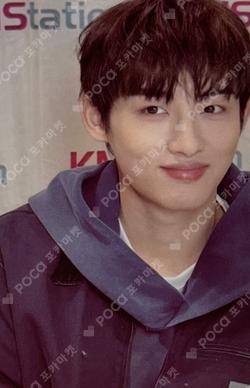 On My Youth KMS WINWIN photocard image