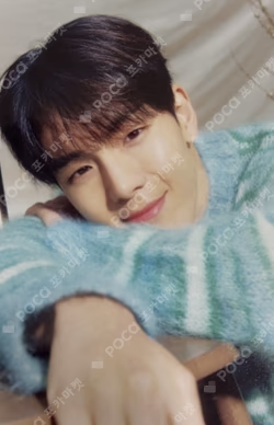 I'm from SHOWNU photocard image