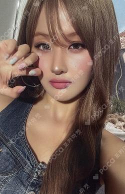 2024 KISS OF LIFE 1ST WORLD TOUR [KISS ROAD] IN SEOUL GYM SACK BELLE photocard image