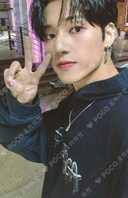 THE WORLD EP.1 : MOVEMENT Z VER.