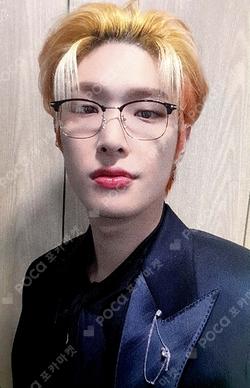 THE WORLD EP.1 : MOVEMENT EVERLINE MINGI photocard image