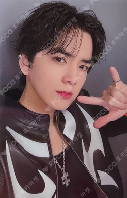 THE BOYZ FAN-CON THE B LAND HALF ZIP-UP