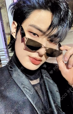 THE WORLD EP.1 : MOVEMENT A VER.