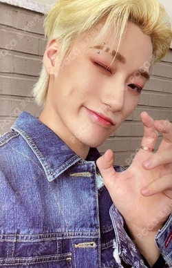 THE WORLD EP.1 : MOVEMENT DIARY VER.