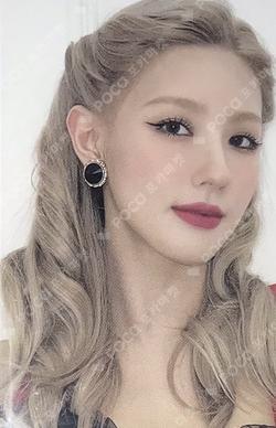 I love Target Exclusive MIYEON photocard image