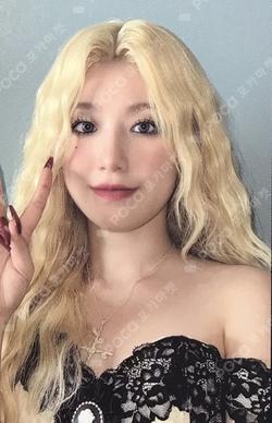 I love Target Exclusive SHUHUA photocard image