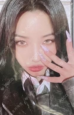 I NEVER DIE TOKOPEDIA SOYEON photocard image