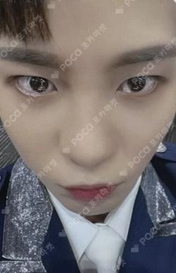 THE WORLD EP.1 : MOVEMENT WONDERWALL JONGHO photocard image