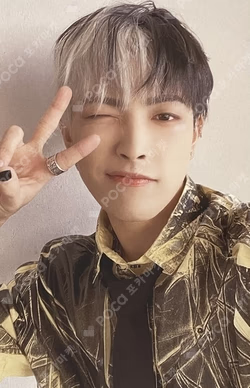 THE WORLD EP.1 : MOVEMENT WONDERWALL HONGJOONG photocard image