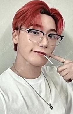 Imagen de la photocard de SAN de ATEEZ