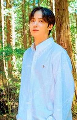 ATEEZ YUNHO photocard image